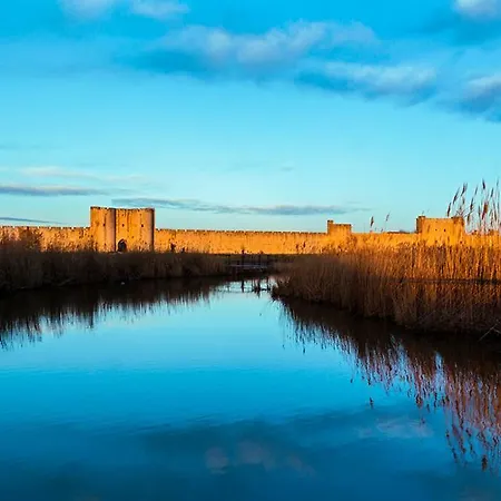 Marina Julia * Aigues-Mortes